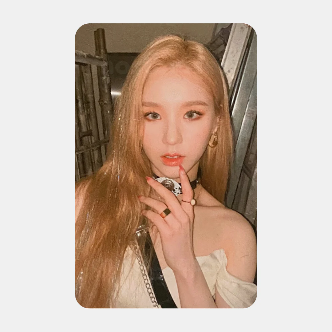 & Album - LOONA HEEJIN